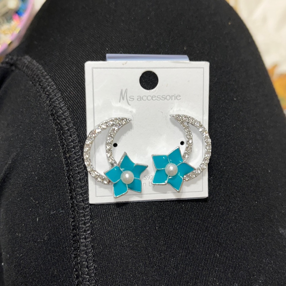 Moon cut Earrings!